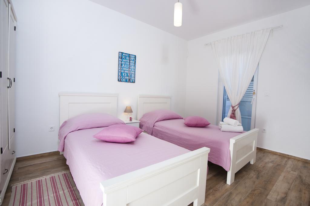 Apartments Villa Laguna With Pool Ražanj Rum bild
