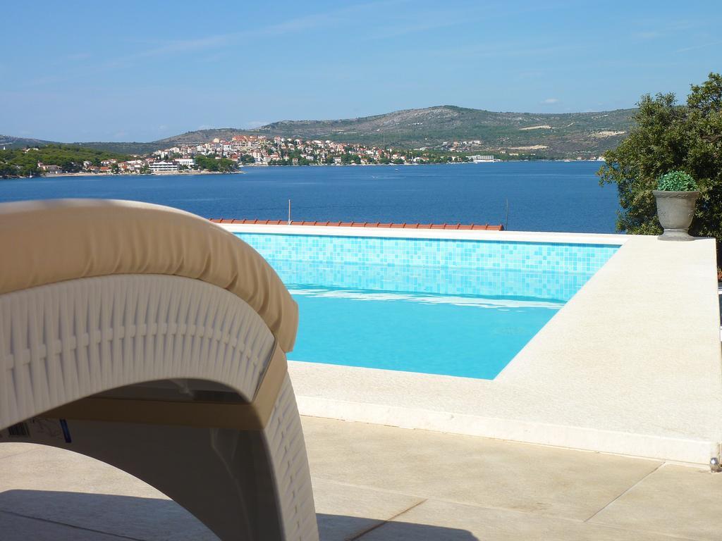 Apartments Villa Laguna With Pool Ražanj Exteriör bild